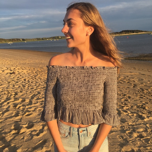 Meet your Posher, Hannah - Picture 2 of 4